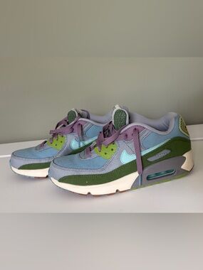 Nike Air Max “Sun Club” Blue Green Purple Lace-Up Sneakers Unisex